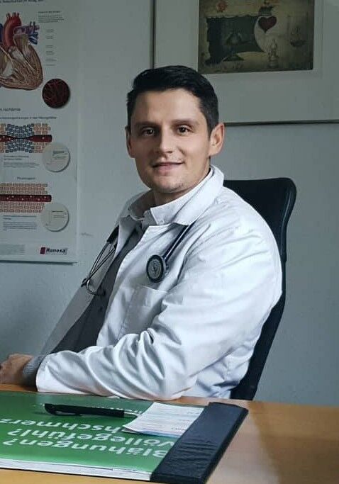 Liječnik Profesor, specijalist andrologije i seksologije Luka Krznarević